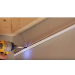 Rockfon Cornière De Rive En L - Acier Galvanisé Blanc - Chicago Metallic - 19 X 24 Mm - Long. 3,05 M 5 Rockfon Cornière De Rive En L - Acier Galvanisé Blanc - Chicago Metallic - 19 X 24 Mm - Long. 3,05 M -Magasin Lemaitre Sécurité sans titre 1 61